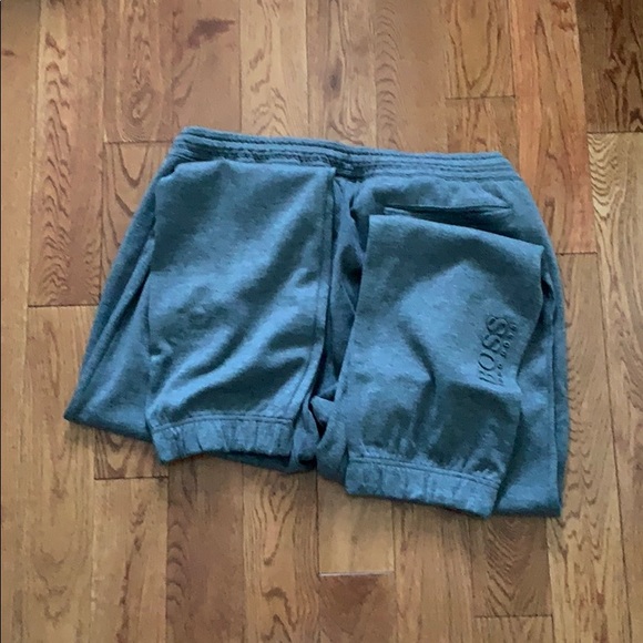 Hugo boss sweatpants - Picture 3 of 3
